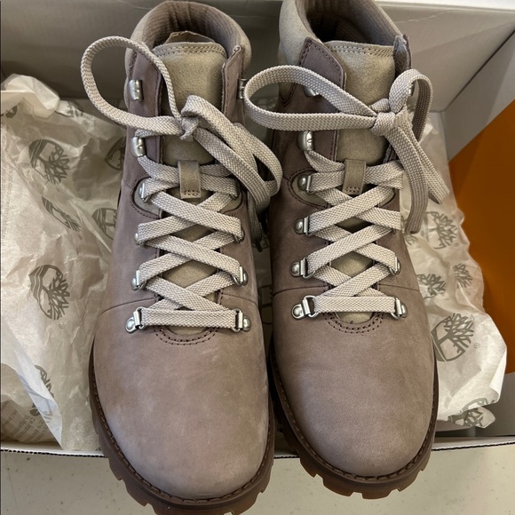 Timberland Ellendale Mid Hiker NWT - Picture 2 of 8
